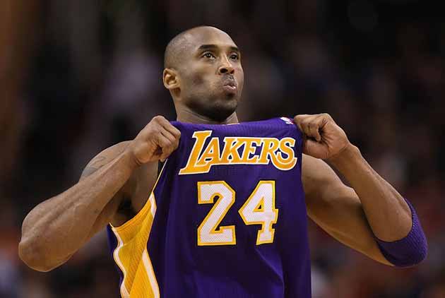 Kobe Bryant traded to the Lakers